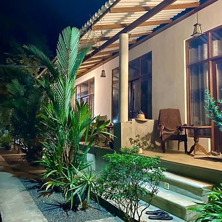 The Dale Mirissa Hotel Ngoại thất bức ảnh